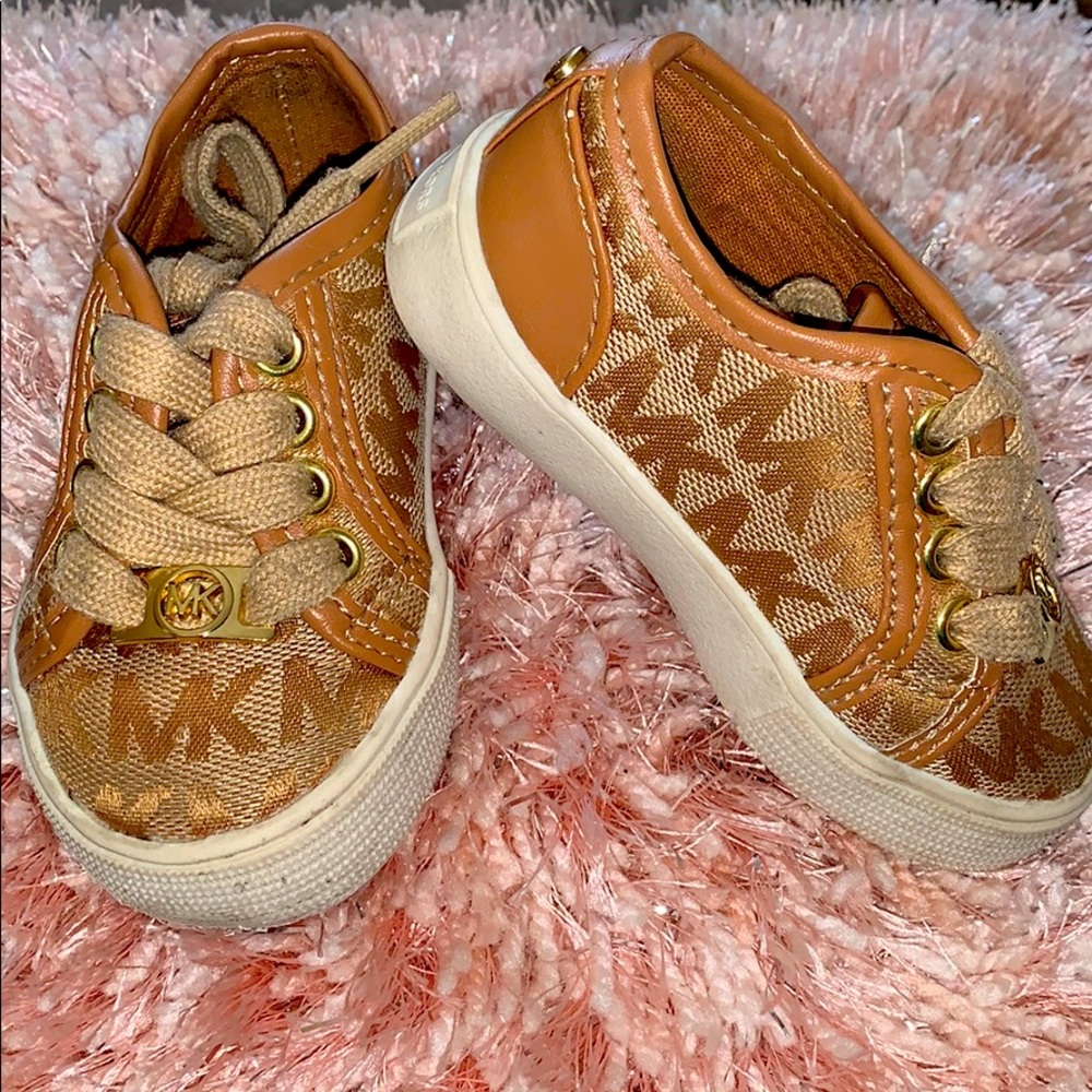 MK shoes